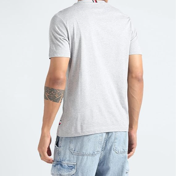 Tommy Hilfiger Men's Regular Fit T-Shirt